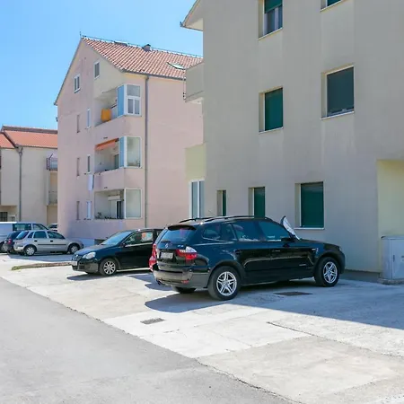 Apartamento With A Parking Space Kastel Stari, - 17964 Kaštela